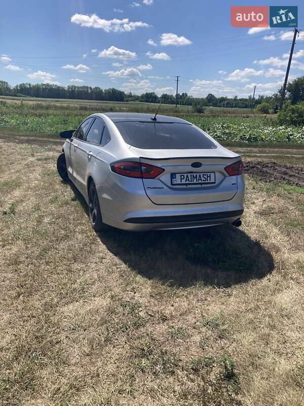 Седан Ford Fusion 2013 в Коломаке