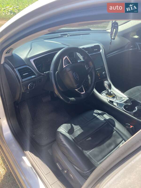 Седан Ford Fusion 2013 в Коломаке