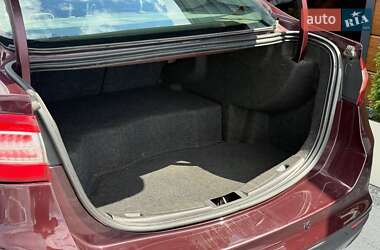 Седан Ford Fusion 2013 в 