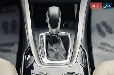 Седан Ford Fusion 2014 в 