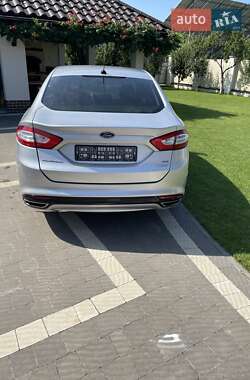 Седан Ford Fusion 2014 в 