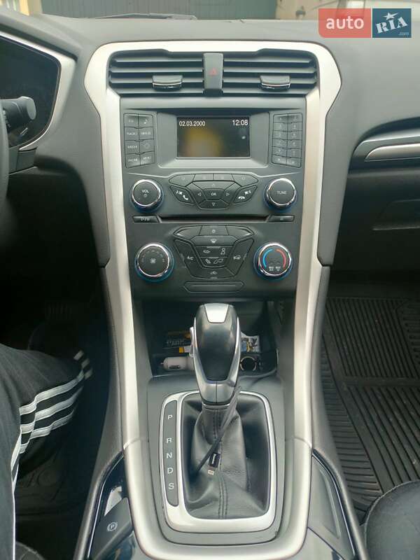 Седан Ford Fusion 2013 в Києві