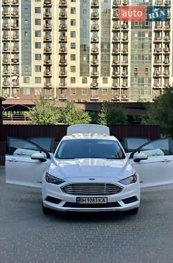 Седан Ford Fusion 2017 в 