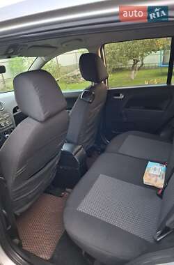 Хэтчбек Ford Fusion 2007 в 