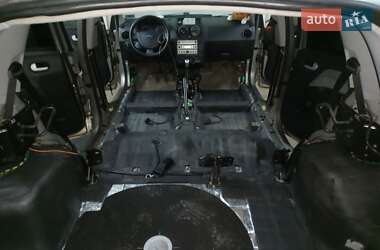 Хетчбек Ford Fusion 2003 в 