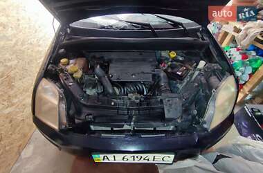 Хетчбек Ford Fusion 2003 в Обухові