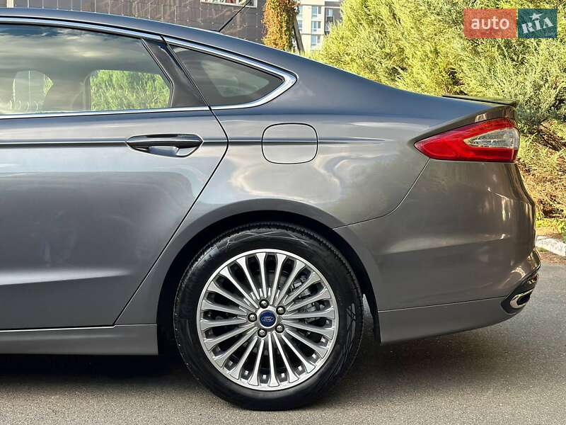 Седан Ford Fusion 2014 в Славянске