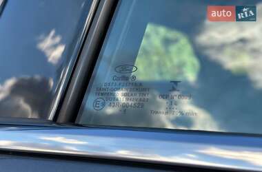 Седан Ford Fusion 2014 в 