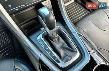 Седан Ford Fusion 2014 в 