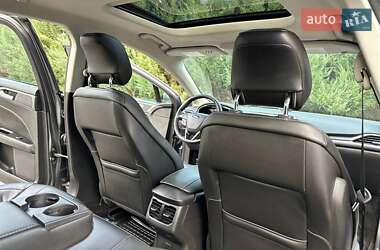 Седан Ford Fusion 2014 в 