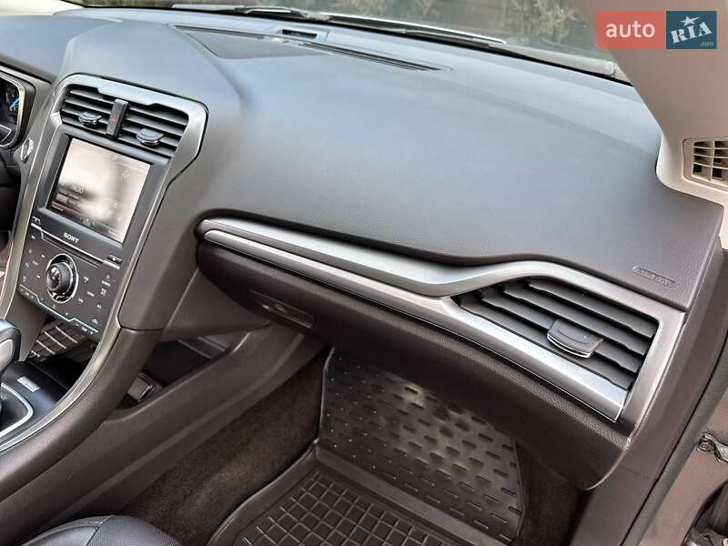 Седан Ford Fusion 2014 в Славянске