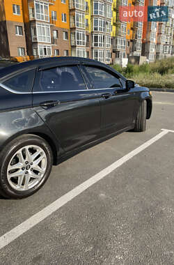 Седан Ford Fusion 2013 в 