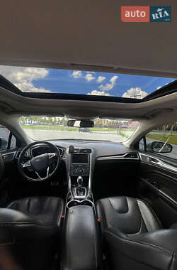 Седан Ford Fusion 2014 в 