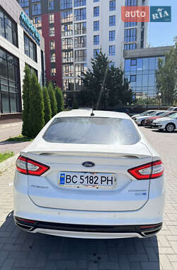 Седан Ford Fusion 2014 в 