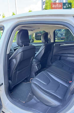 Седан Ford Fusion 2014 в 