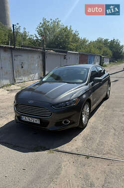 Седан Ford Fusion 2015 в Черкасах