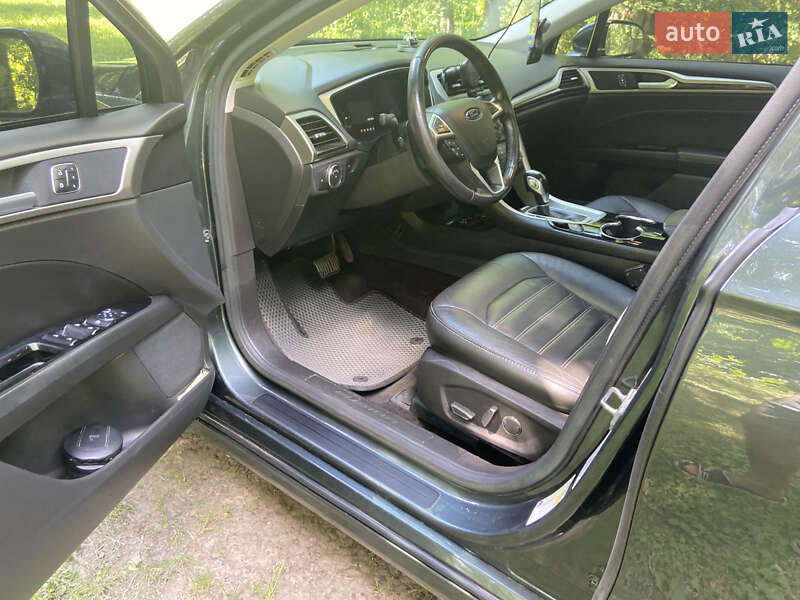 Седан Ford Fusion 2014 в Яготине