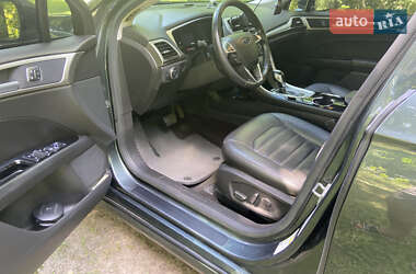 Седан Ford Fusion 2014 в 
