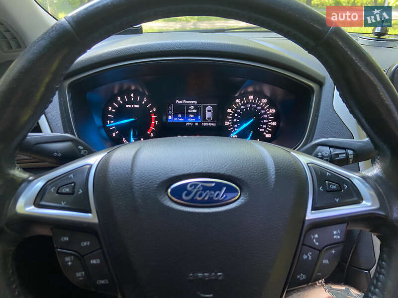 Седан Ford Fusion 2014 в Яготине