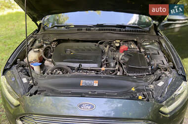 Седан Ford Fusion 2014 в 