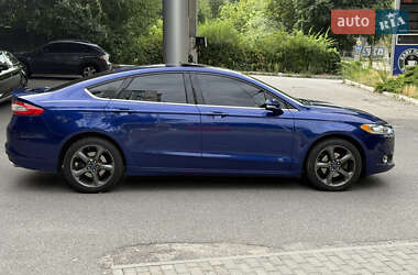 Седан Ford Fusion 2014 в 