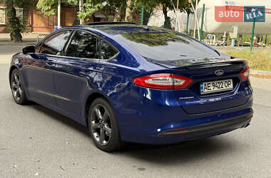 Седан Ford Fusion 2014 в 
