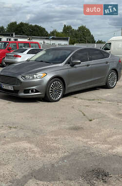 Седан Ford Fusion 2013 в 