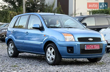 Хэтчбек Ford Fusion 2011 в 