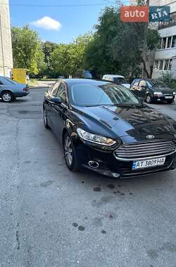 Седан Ford Fusion 2014 в Львові