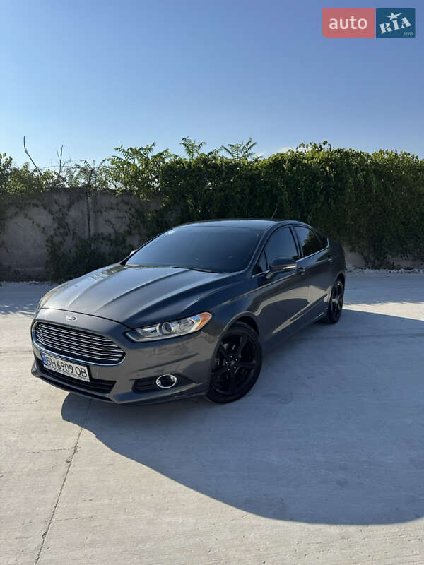 Ford Fusion 2015