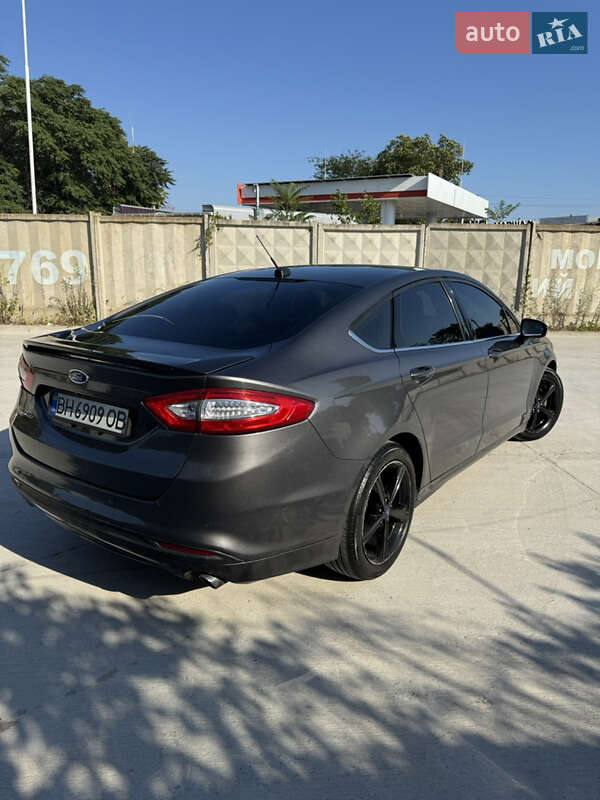 Седан Ford Fusion 2015 в Одессе
