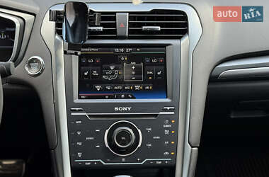 Седан Ford Fusion 2014 в 