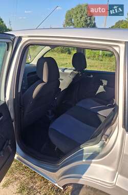 Хэтчбек Ford Fusion 2010 в 