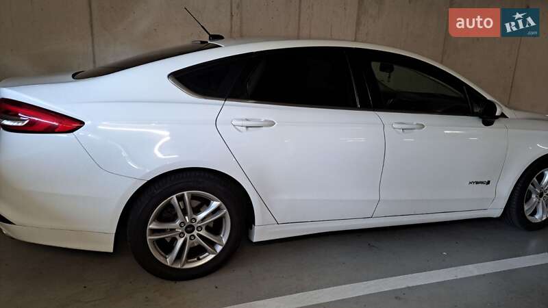 Седан Ford Fusion 2017 в Ивано-Франковске