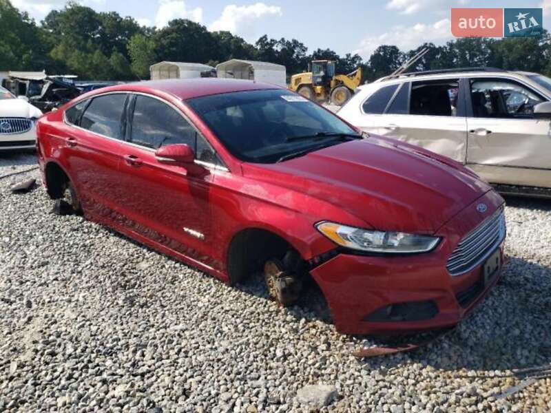 Седан Ford Fusion 2013 в Ровно