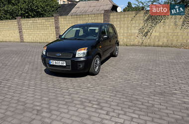 Хэтчбек Ford Fusion 2011 в 
