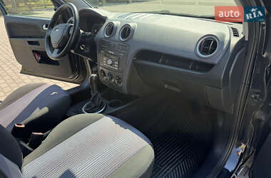 Хэтчбек Ford Fusion 2011 в 