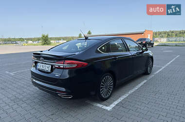 Седан Ford Fusion 2017 в 