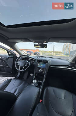 Седан Ford Fusion 2017 в 