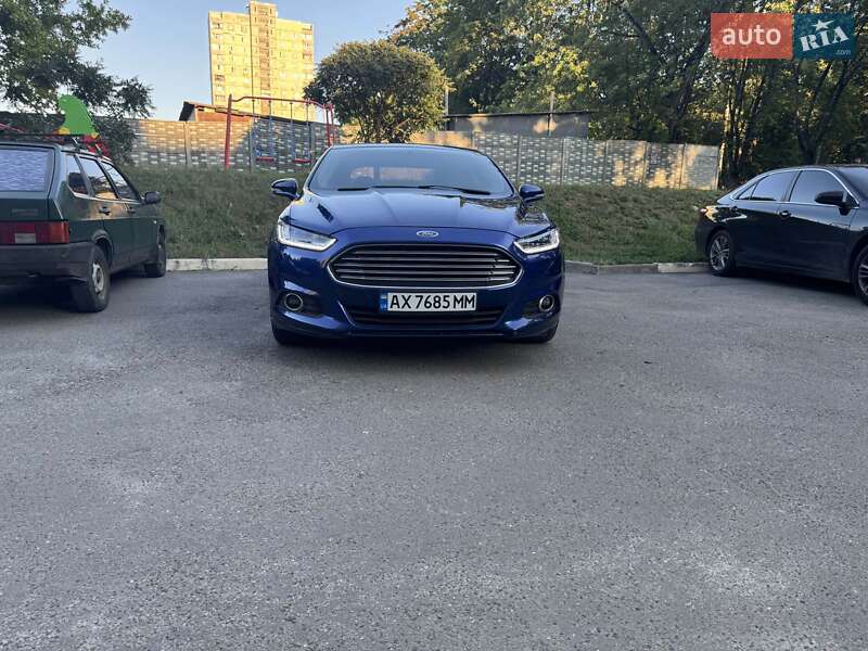 Седан Ford Fusion 2014 в 