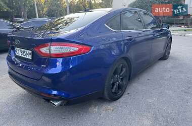 Седан Ford Fusion 2014 в 