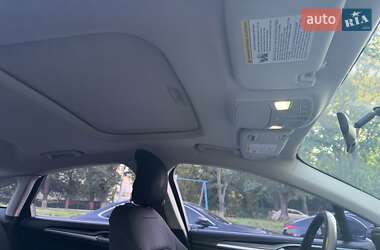 Седан Ford Fusion 2014 в 
