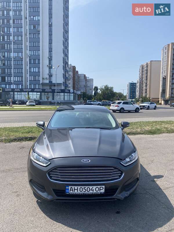 Седан Ford Fusion 2015 в Черкассах