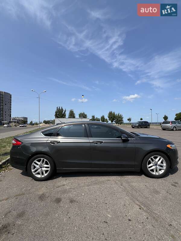 Седан Ford Fusion 2015 в Черкассах