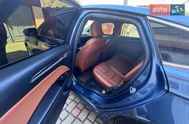 Седан Ford Fusion 2018 в 