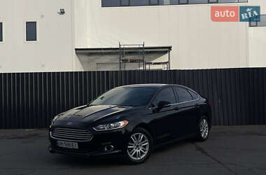 Седан Ford Fusion 2015 в Львові