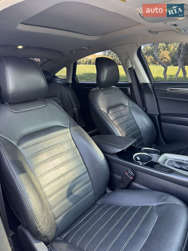 Седан Ford Fusion 2013 в Днепре