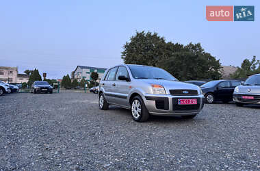 Хэтчбек Ford Fusion 2008 в 