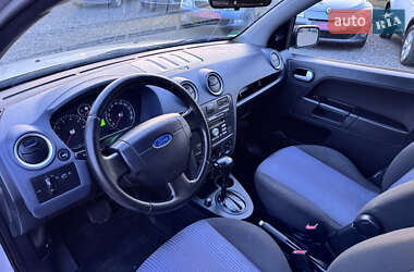 Хэтчбек Ford Fusion 2008 в 