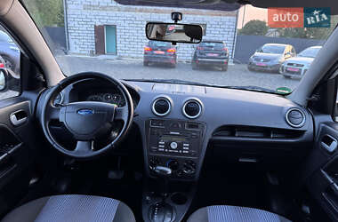 Хэтчбек Ford Fusion 2008 в 